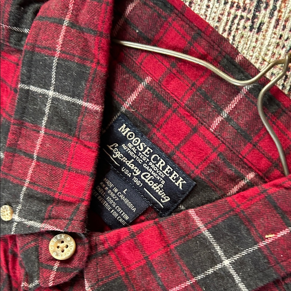 Stylish Red and Gray Plaid Men's Shirt - Picture 2 of 4